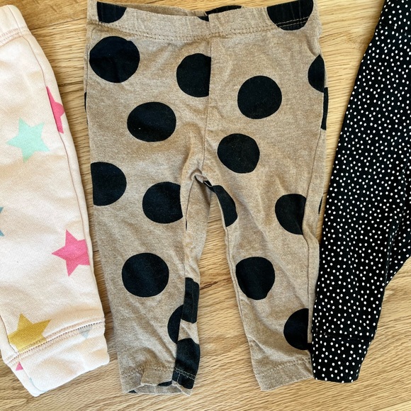 Gender neutral legging bundle 3-6 months - Picture 4 of 5